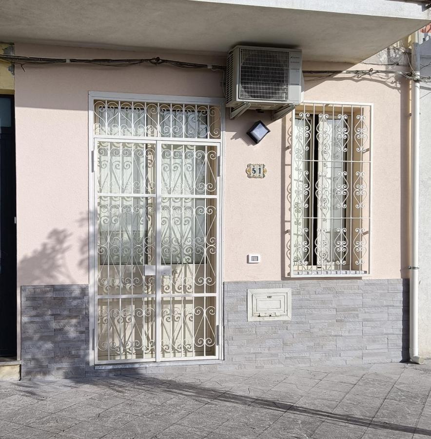 Ferienwohnung Bilocale Fronte Mare Giardini-Naxos Exterior foto