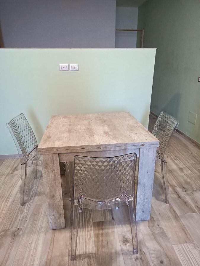 Ferienwohnung Bilocale Fronte Mare Giardini-Naxos Exterior foto